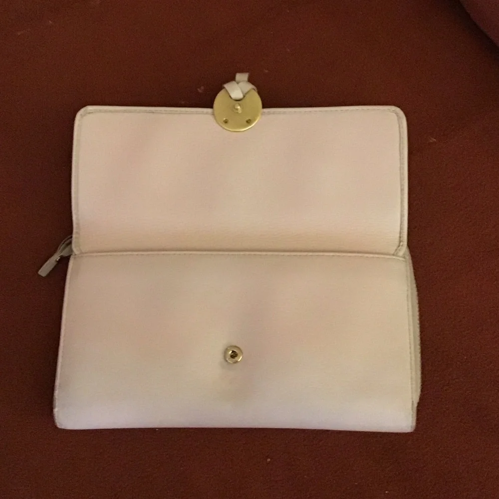 Chloe Pale Pink Leather Zip-Around Wallet